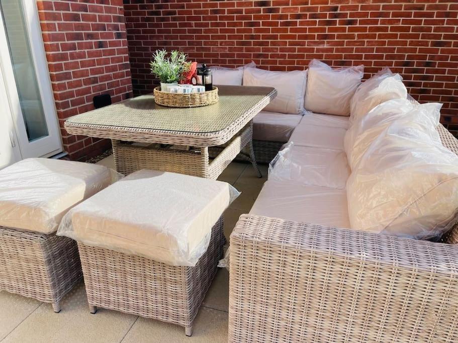 Stunning! Beautiful Contemporary Property In Holt, Norfolk Холт Экстерьер фото