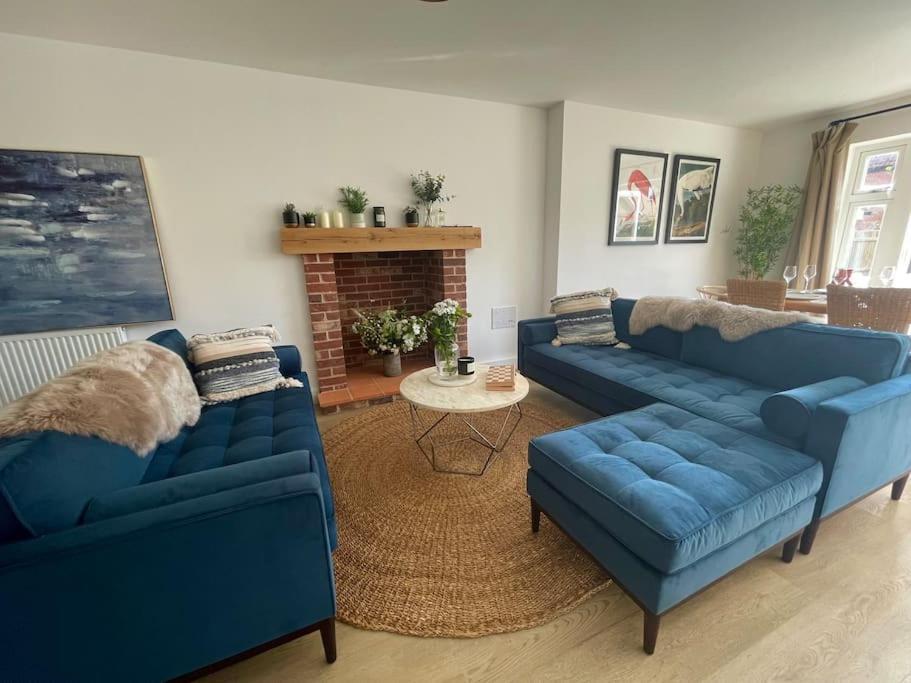 Stunning! Beautiful Contemporary Property In Holt, Norfolk Холт Экстерьер фото